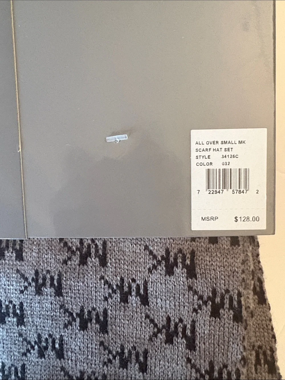 NWT MICHAEL KORS 2 Piece Hat & Scarf Set